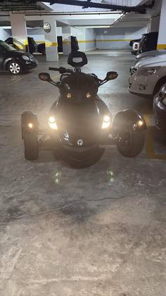 CAN-AM SPYDER RS 